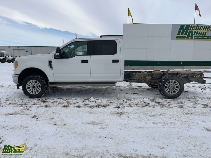 2017-ford-f350-image-5