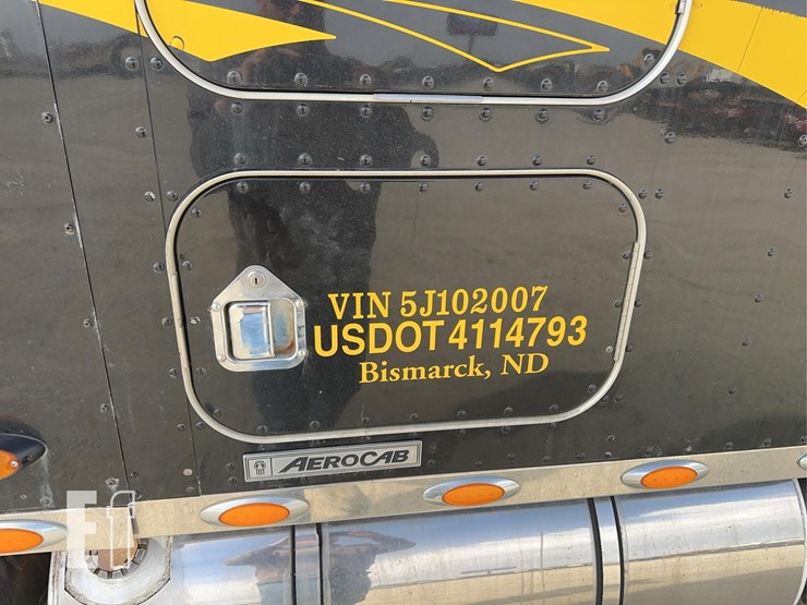 2005-kenworth-t800-image-30