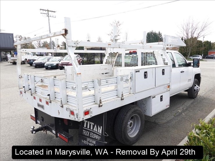 2019-chevrolet-3500-image-23