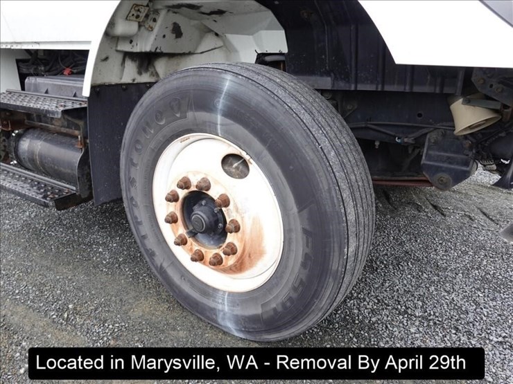 2008-international-7400-image-34