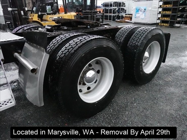 2006-kenworth-t2000-image-13