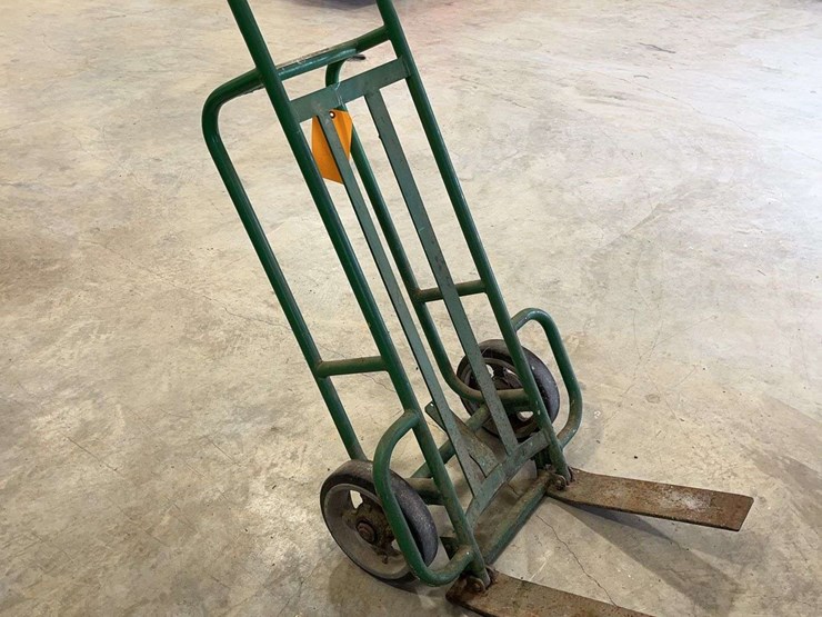 green-two-wheeler-image-1