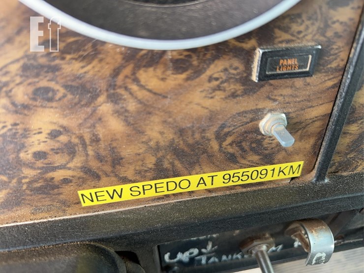 1998-kenworth-t800-image-73