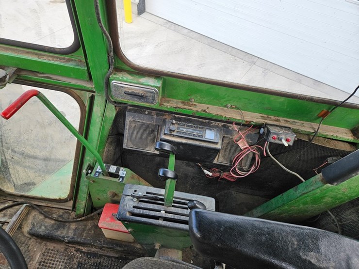 1974-john-deere-7520-image-33