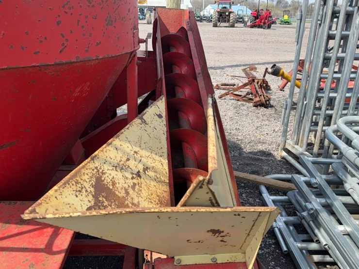 3448-gehl-55-image-5