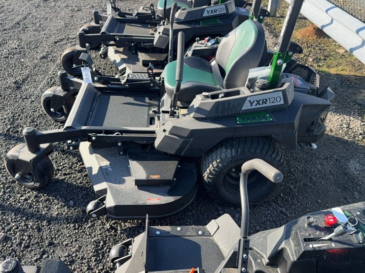 #4037-•-yakta-yxr-120-zero-turn-mower-image-12