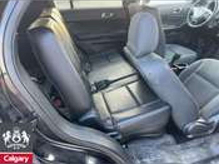 2018-ford-explorer-image-18