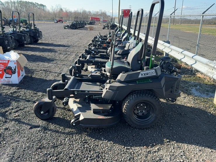 #4028-•-yakta-yxr-320-zero-turn-mower-image-12