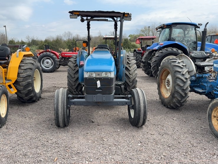 new-holland-tn65-image-2