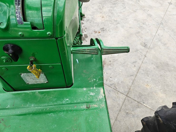 1961-john-deere-2010-image-21