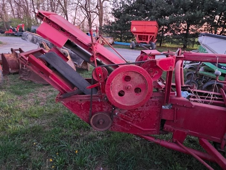 new-holland-315-image-17