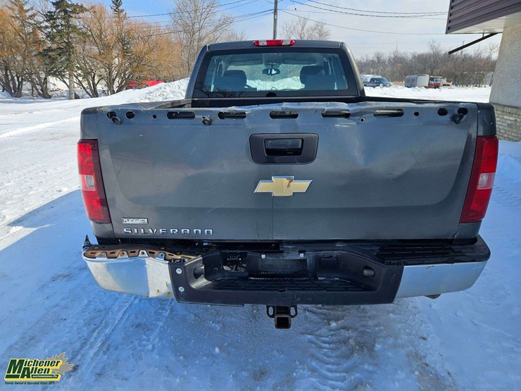 2011-chevrolet-silverado-1500-image-6