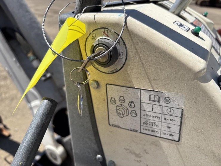 2020-bobcat-e10-image-35