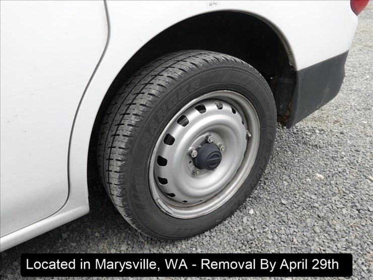 2017-nissan-nv200-image-11