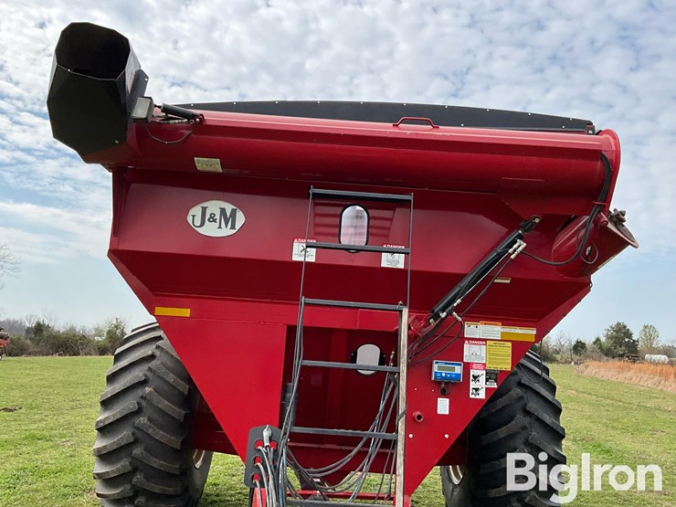 2012-j&m-525-image-13