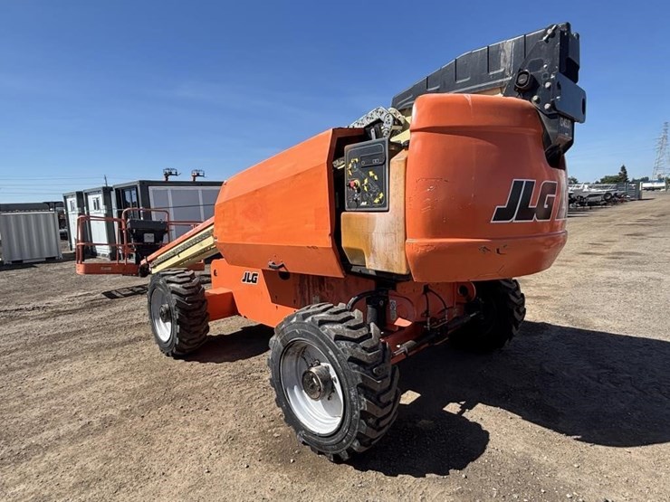 2013-jlg-600s-image-4