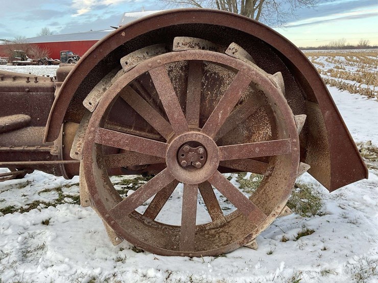 fordson-(usa)-parts-tractor-image-19