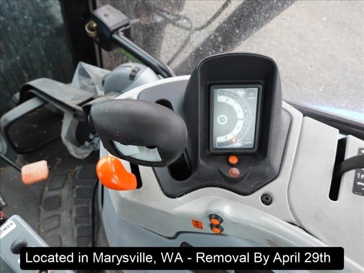 2012-new-holland-t6030-plus-image-16