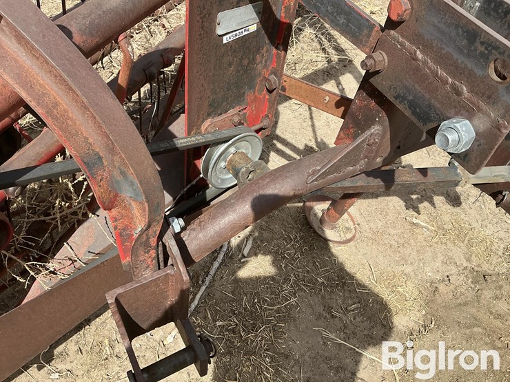 massey-ferguson-25-image-12