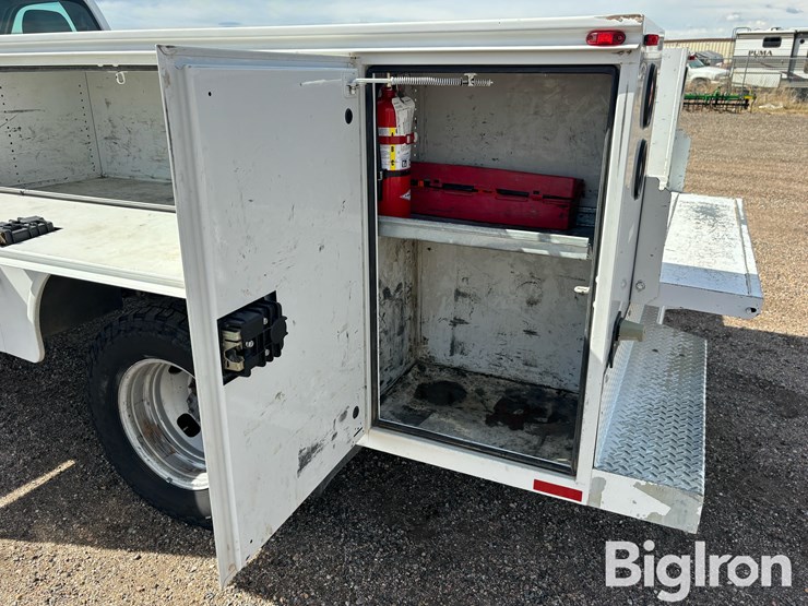 2012-ford-f350-image-16