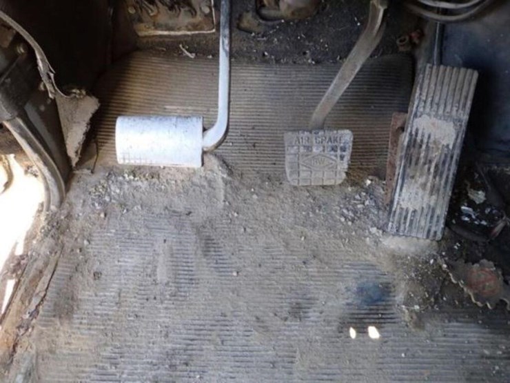 2000-western-star-5900-image-15