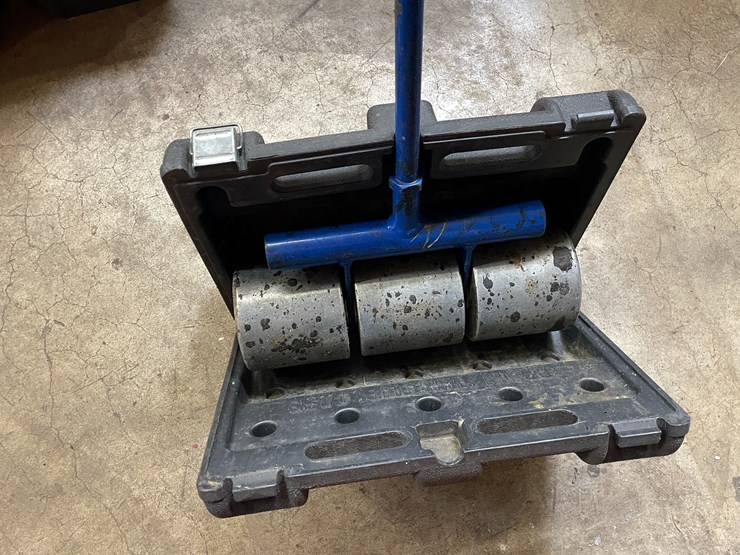 #2536-•-linoleum-roller-(columbia-heights,-mn)-image-10