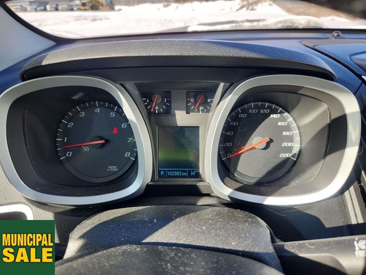 2015-chevrolet-equinox-lt-image-20