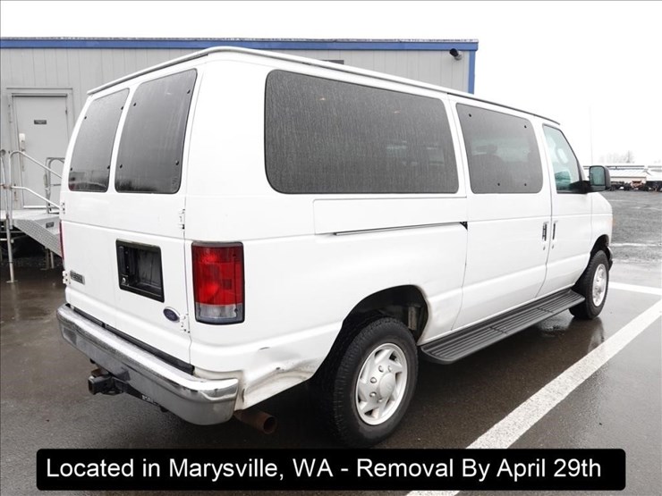 2006-ford-e350-image-12