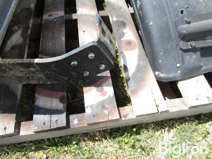 peterbilt-359-image-16