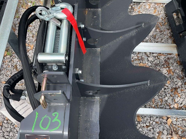 land-honor-15000lb-hydraulic-winch-image-2