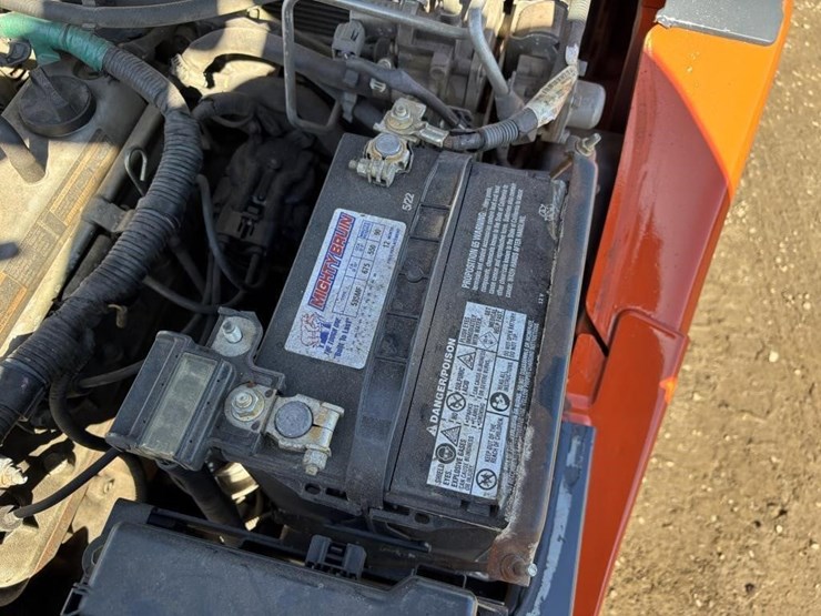 2017-toyota-8fgu30-image-28