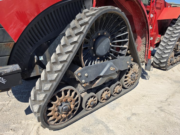 2014-case-ih-420-image-4