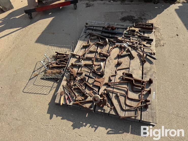 antique-tools-image-4