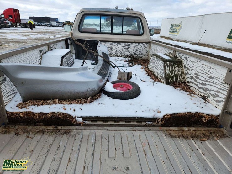 1992-dodge-150-image-16