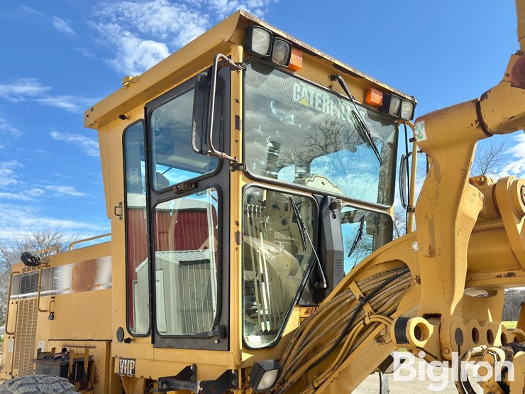 2001-caterpillar-140h-vhp-image-15