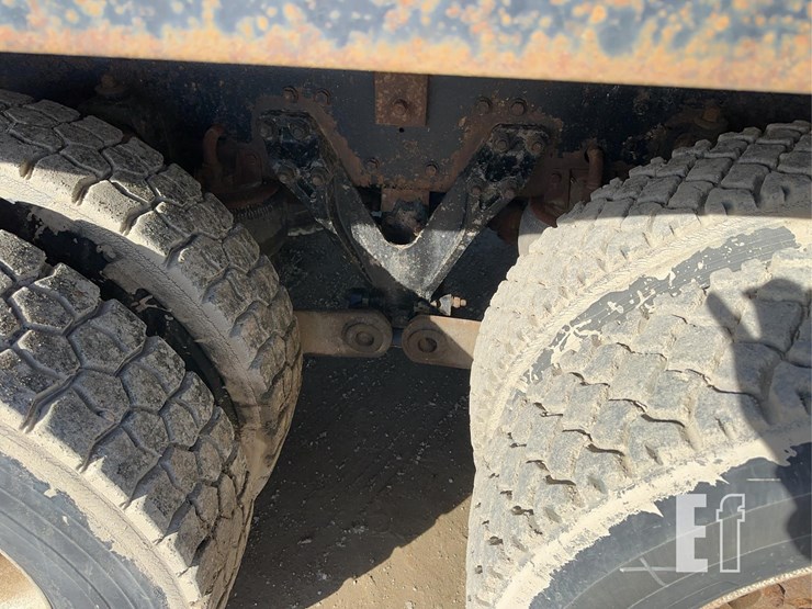 2003-kenworth-t800-image-33