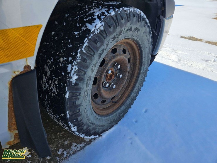 2012-dodge-1500-image-40