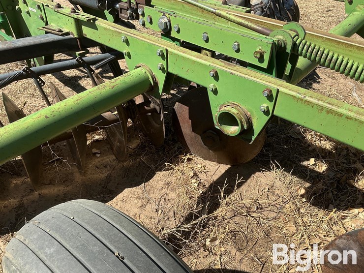 john-deere-210-image-19