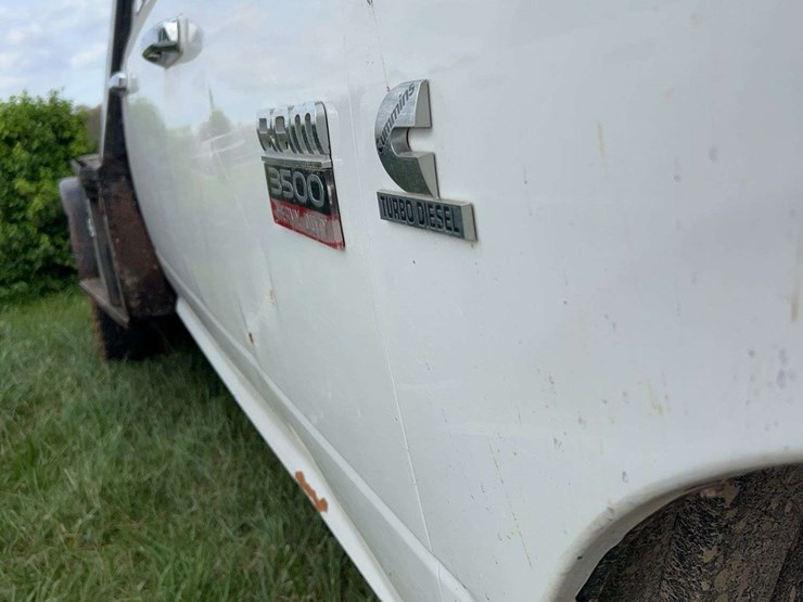 2011-dodge-ram-3500-image-20