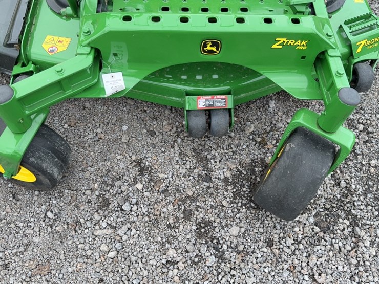 john-deere-z830a-image-4