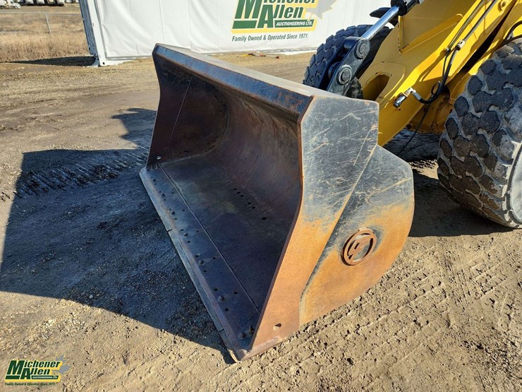 2005-caterpillar-924g-image-17