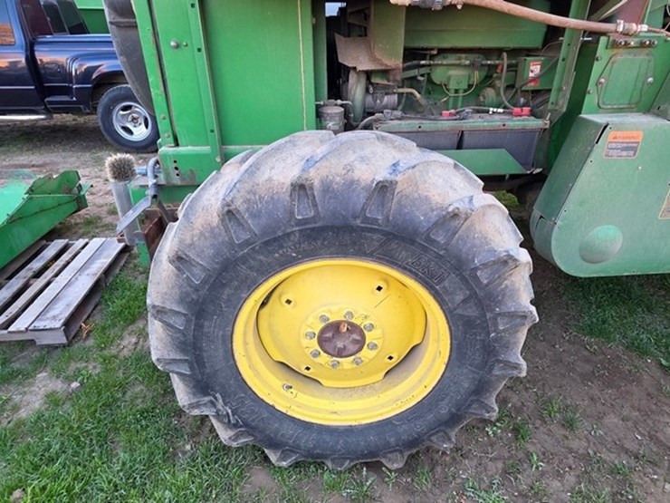 1991-john-deere-5730-image-37