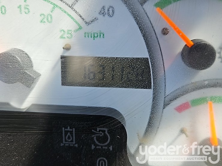 caterpillar-928g-image-32