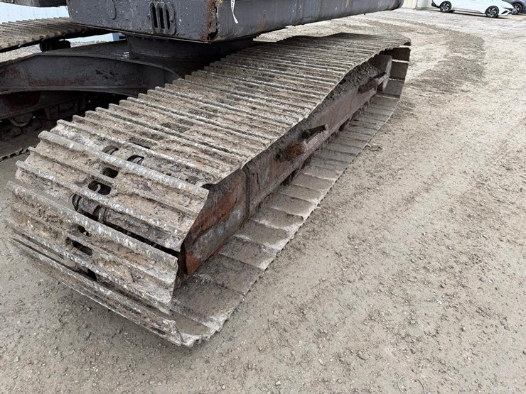 2015-volvo-ec220dlr-image-10