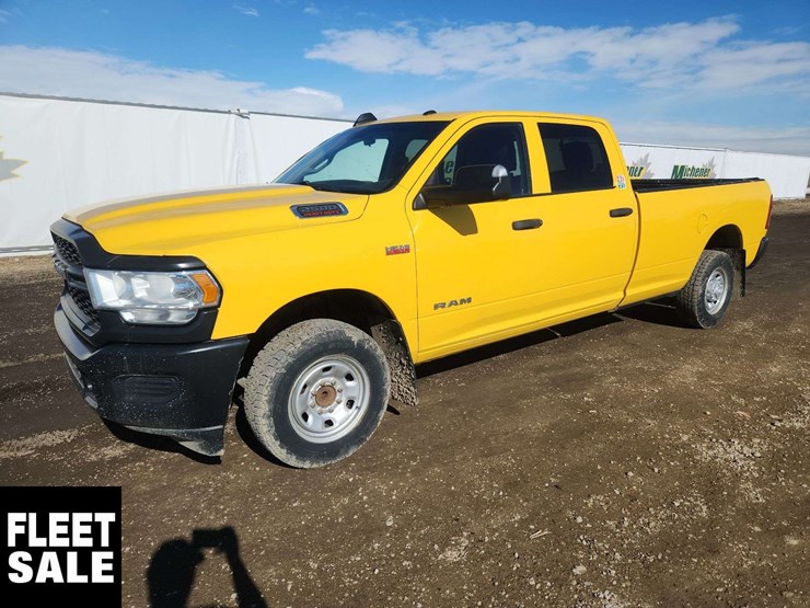 2019-dodge-2500-image-1