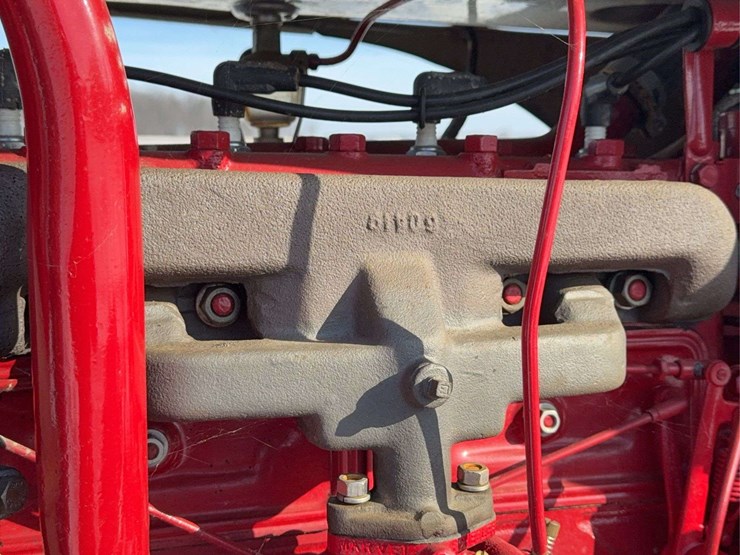 1952-ford-8n-image-24