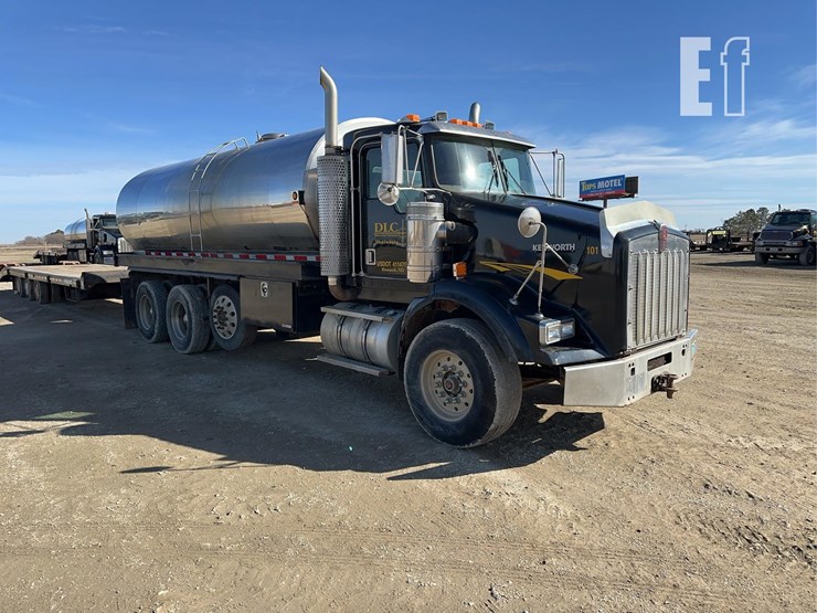 1999-kenworth-t800-image-7