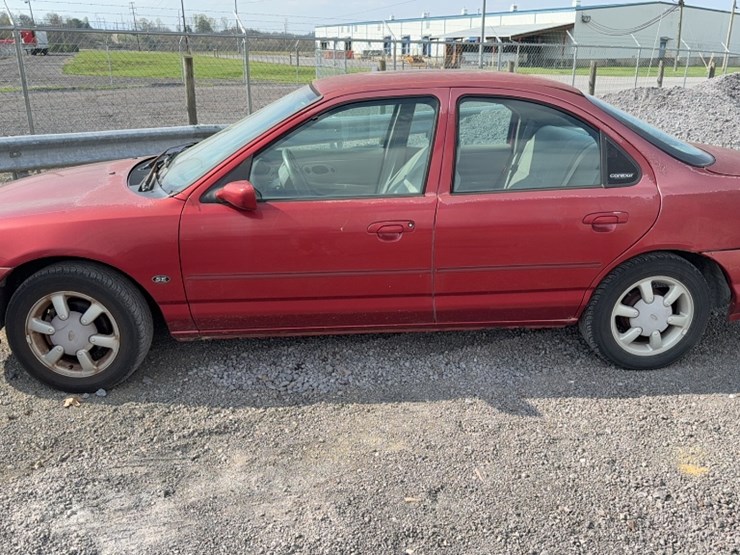 #4023-•-1999-ford-contour-sedan-image-10