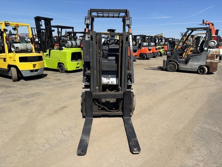 2007-nissan-mcp1f2a25lv-image-5