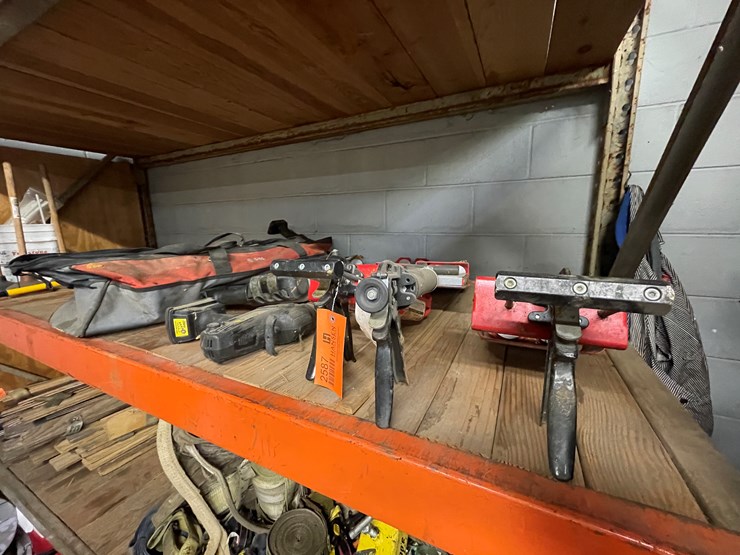 #2587-•-adhesive-guns-(columbia-heights,-mn)-image-1